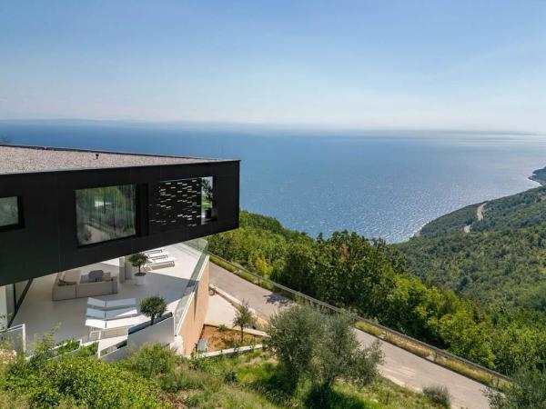 WhatsApp Image 2025-04-23 at 12.23.17 - Remington Real Estate