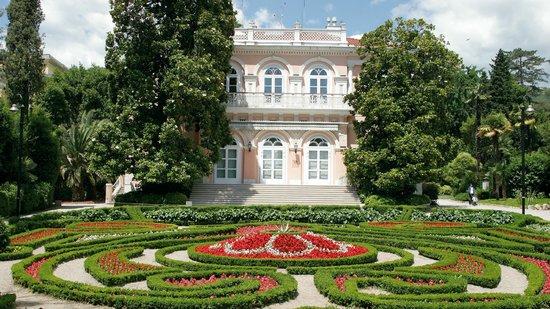 opatství - Remington Real Estate