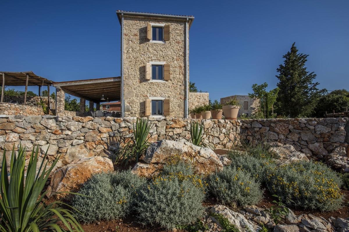 202311775-7 - Remington Real Estate