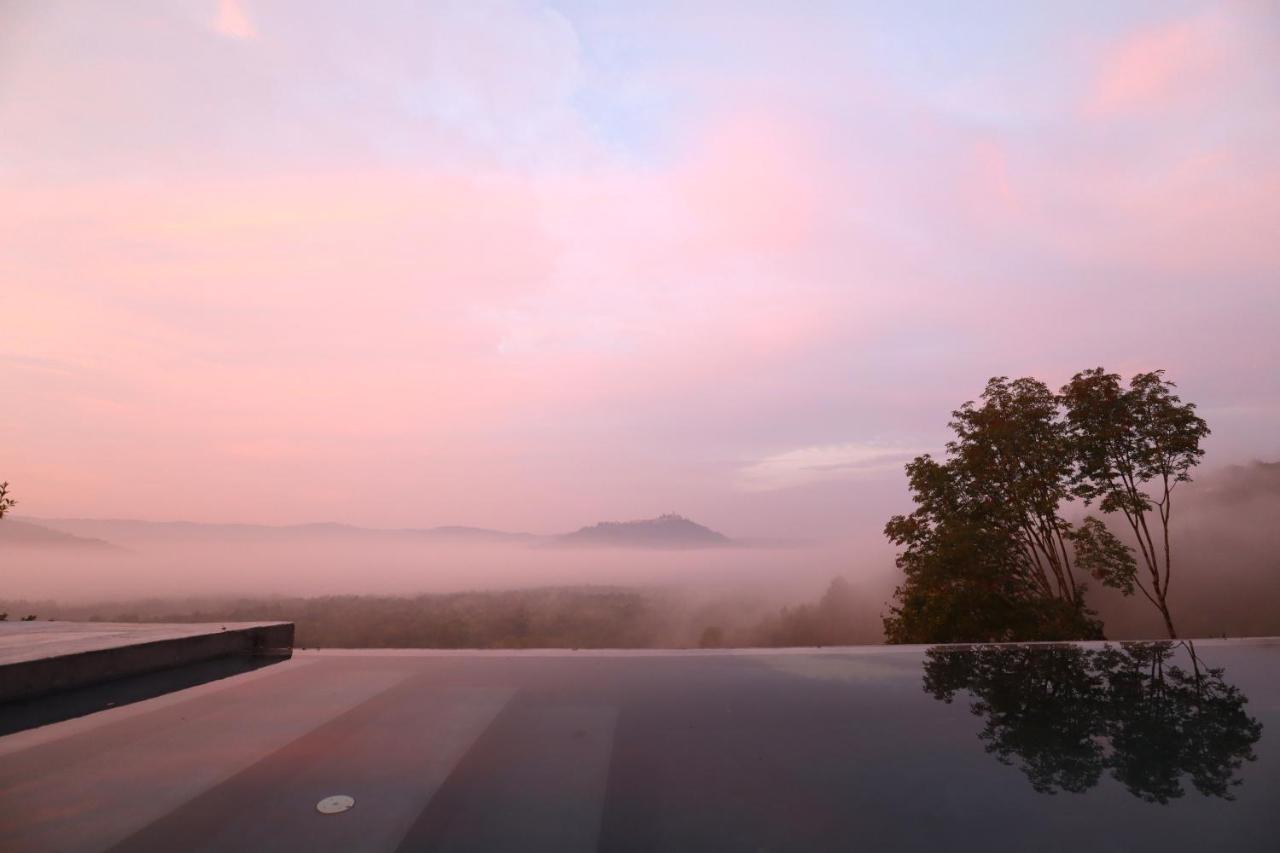 Wunderschöne Villa mit traumhaftem Ausblick in ruhiger Lage