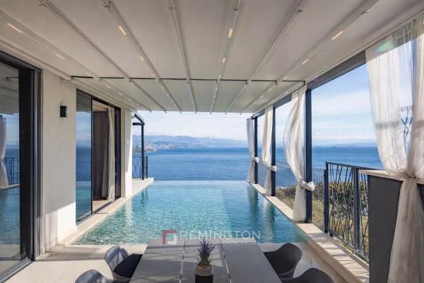 Iznajmljuje se moderan dvoetažni stan s panoramskim pogledom na more - Opatija
