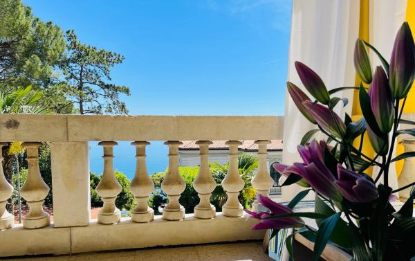 Apartment in a historic villa, 2nd row to the sea - Opatija Riviera