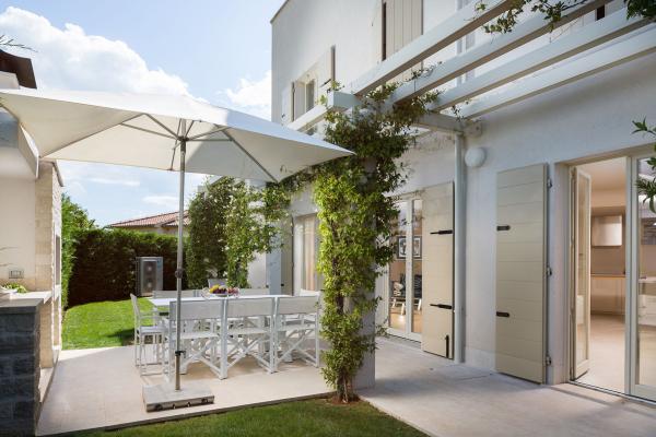 Šarmantna dvojna kuća u palazzo stilu - ˝ključ u ruke˝