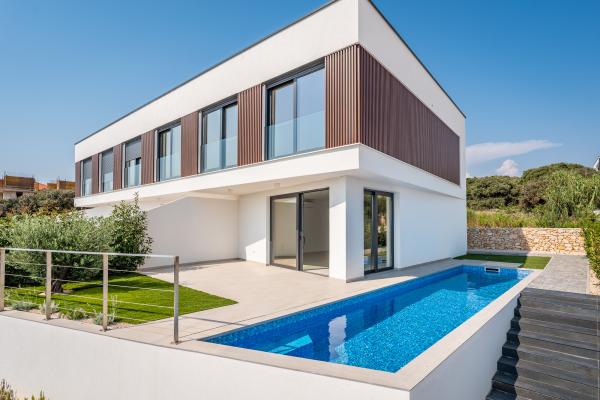 Moderne zweistöckige Wohnung mit privatem Pool auf der Insel Pag