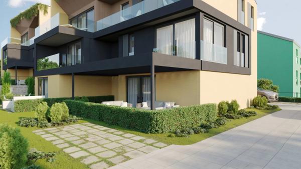 Ground-Floor 2 bedroom apartment with courtyard near center & beaches - Krk