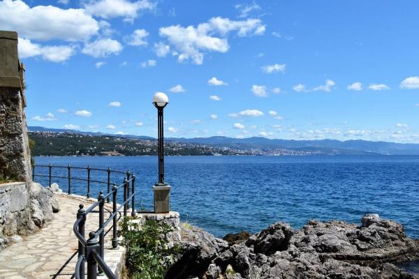 Poslovni prostori za zakup na odličnoj lokaciji - Opatija