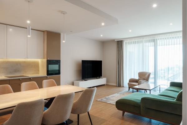 Moderan dvosobni stan s terasom i pogledom na more za najam u srcu Opatije