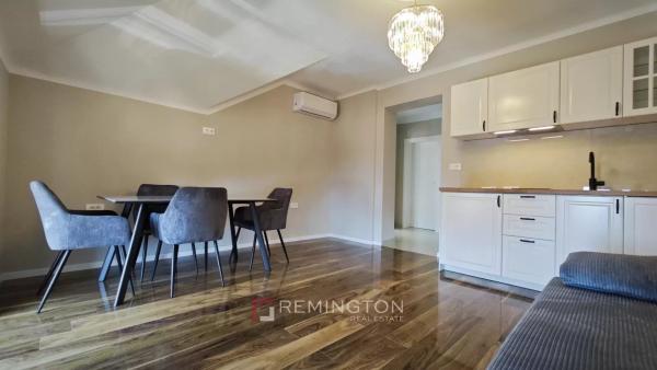 Renovirani trosobni stan u povijesnoj vili u centru - Opatija