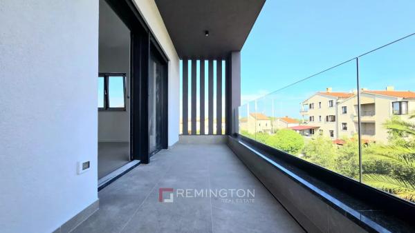 Elegantni dvosobni stan, 58 m², samo 500 metara od mora – Pula