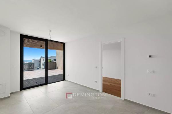 Jednosobni apartman s prostranom terasom i pogledom na more - Novigrad