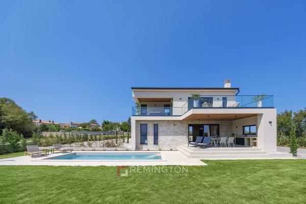 Moderna kuća s tradicijskim elementima i bazenom - Labin, Istra