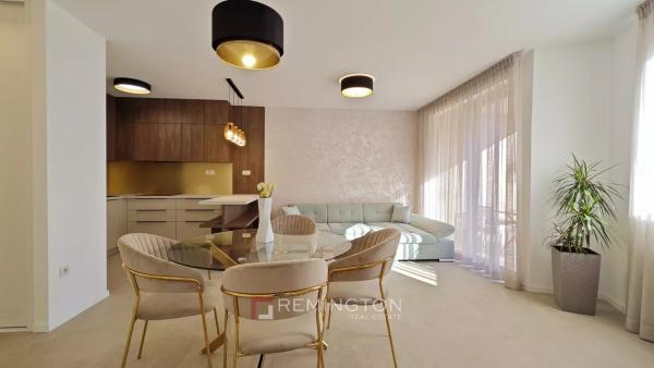 Dvosoban stan s vrtom i garažnim parkirnim mjestom - Opatija