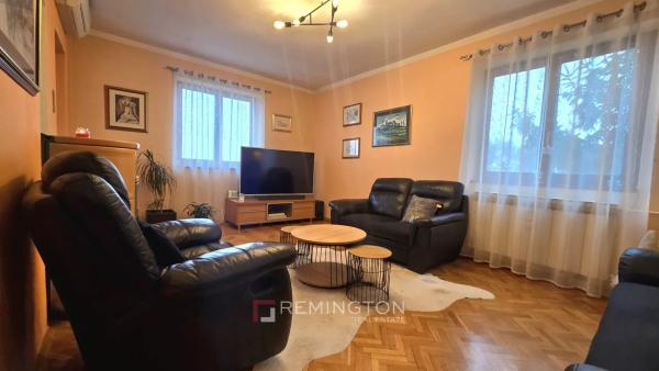 Three-bedroom apartment with sea view in Opatija