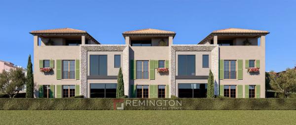 Mediterranean terraced house with private garden near the sea - Poreč