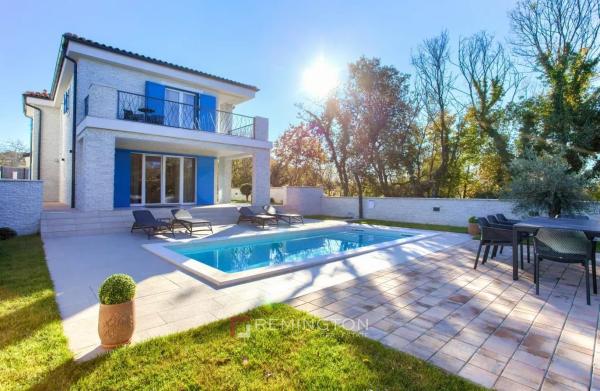 Családi ház medencével és wellness-részleggel, békés zöld környezetben - Malinska