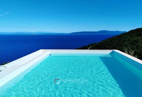 Moderna prizemnica s pogledom na more i bazenom - Opatijska rivijera