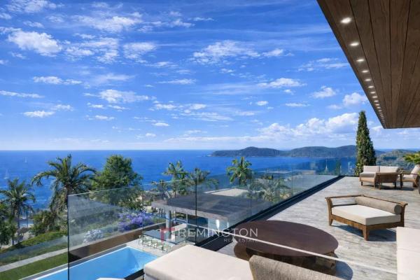 Penthouse s nesmetanim pogledom na more i prostranom terasom u Opatiji