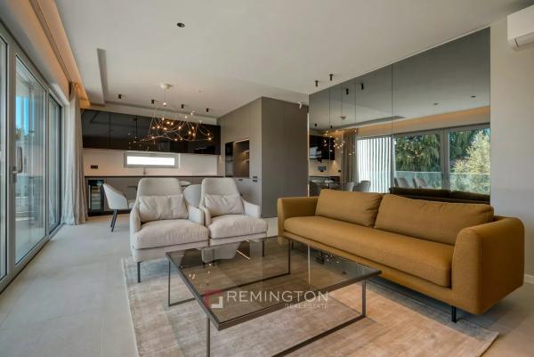 Moderní dvoupokojový apartmán s lodžií 200 m od moře - Ostrov Krk