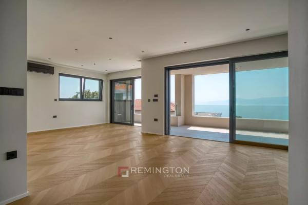 Modern apartman panorámás tengeri kilátással Kostrenában