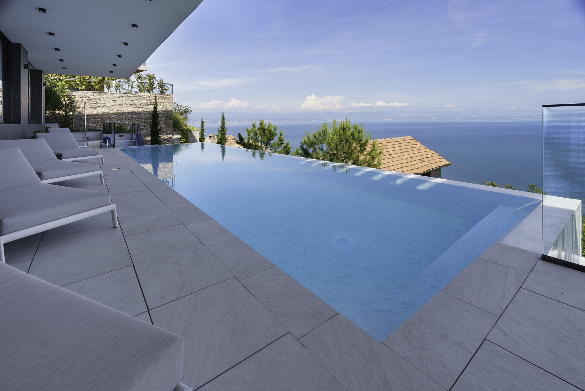 Villa with stunning sea view