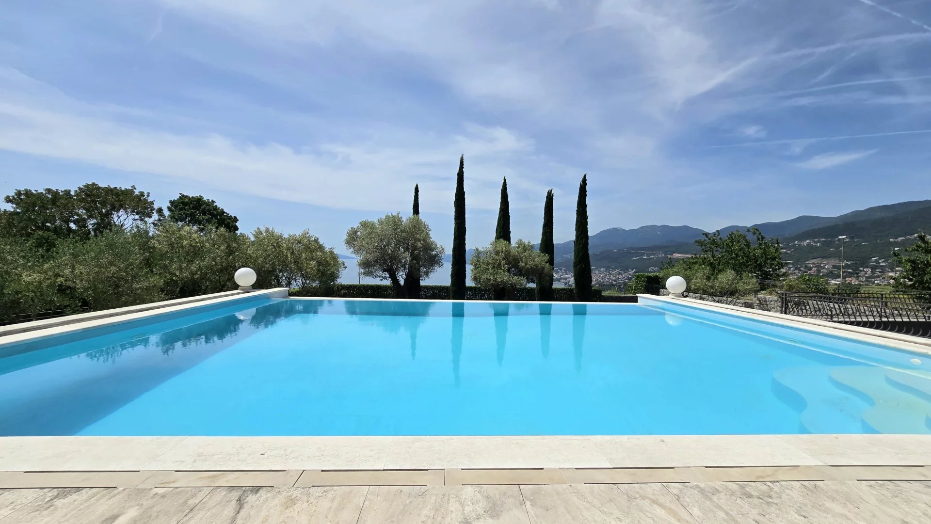 House with pool and panoramic sea view overlooking Opatija